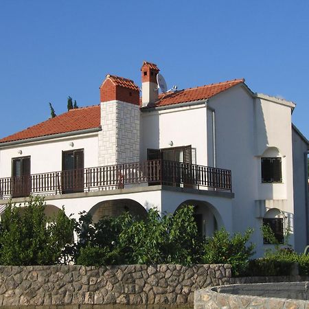 Apartman Agava Njivice Bagian luar foto